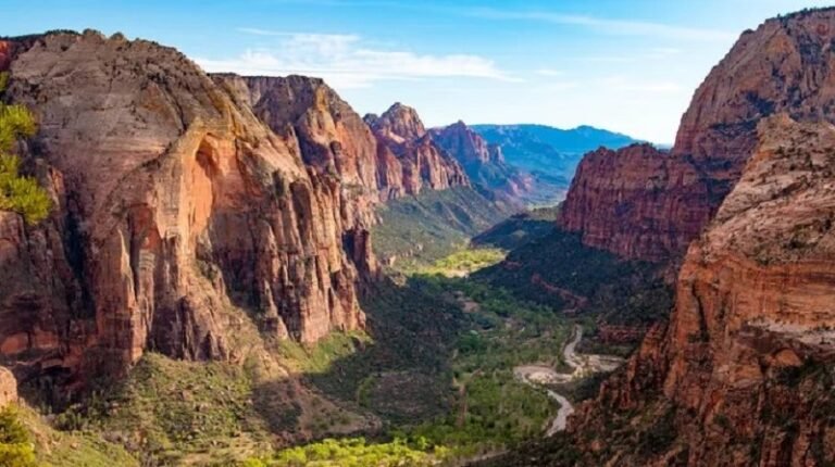 hiking in national parks